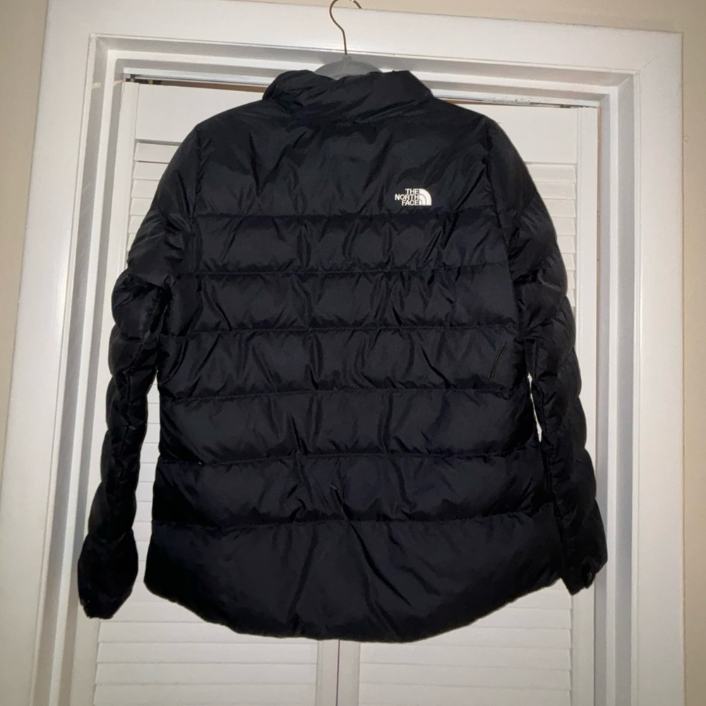 Women’s North Face Solid Black Puffer Coat